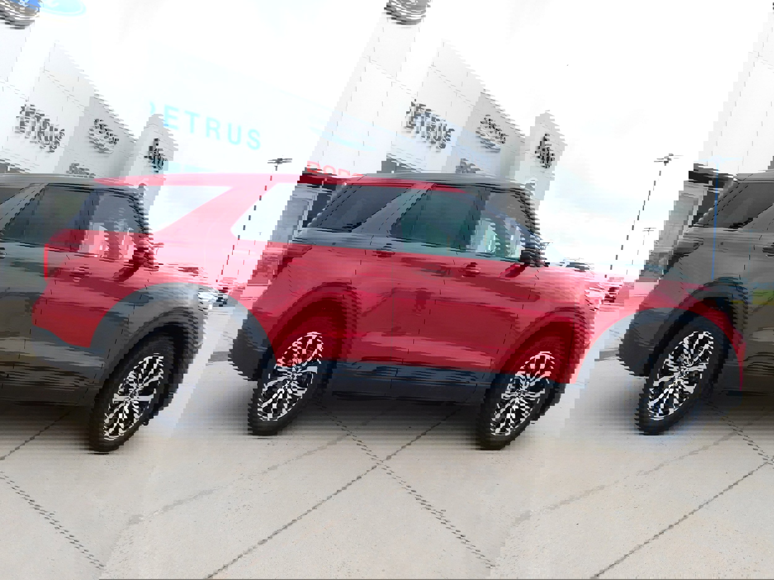 Used 2021 Ford Explorer ST w/ Equipment Group 401A image 7