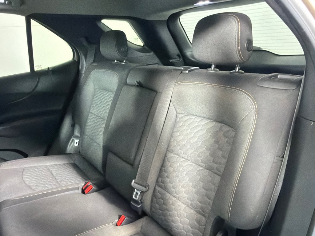 Used 2018 Chevrolet Equinox LT FWD image 19