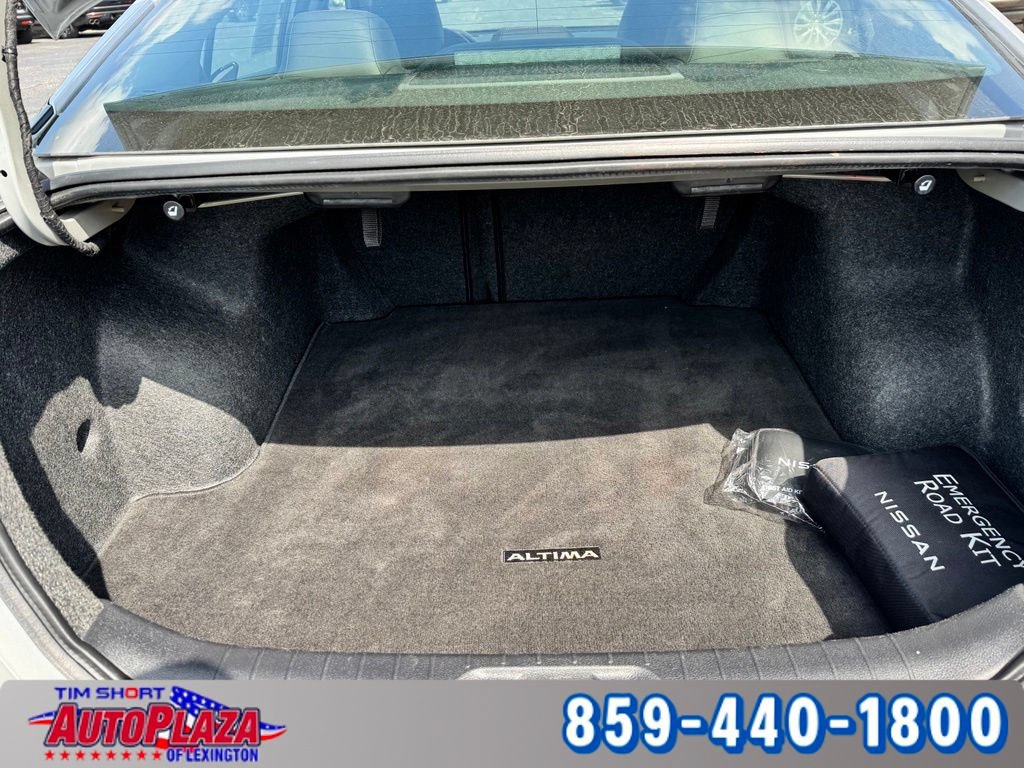 Used 2023 Nissan Altima 2.5 SR FWD image 37