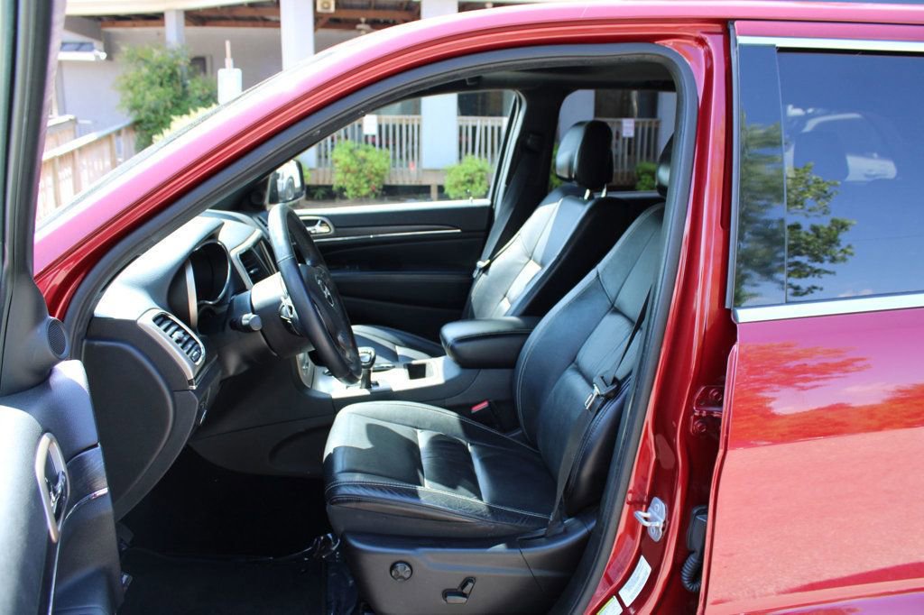 Used 2014 Jeep Grand Cherokee Limited w/ Trailer Tow Group IV RWD image 13