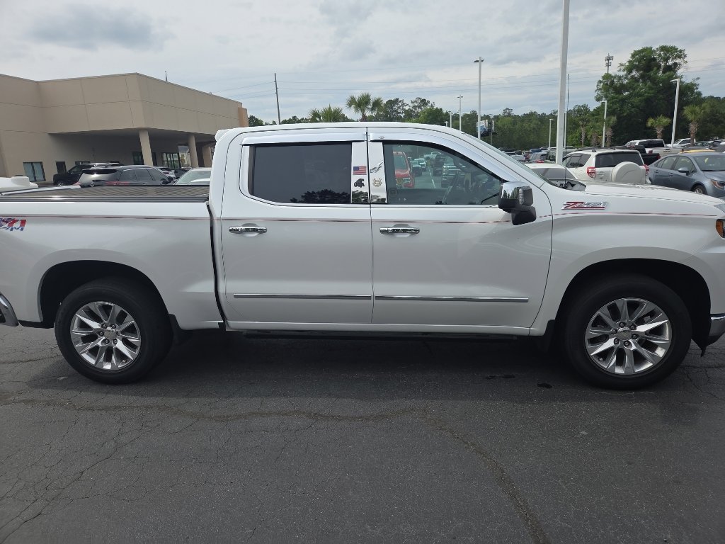 Used 2020 Chevrolet Silverado 1500 LTZ w/ LTZ Plus Package AWD/4WD image 7