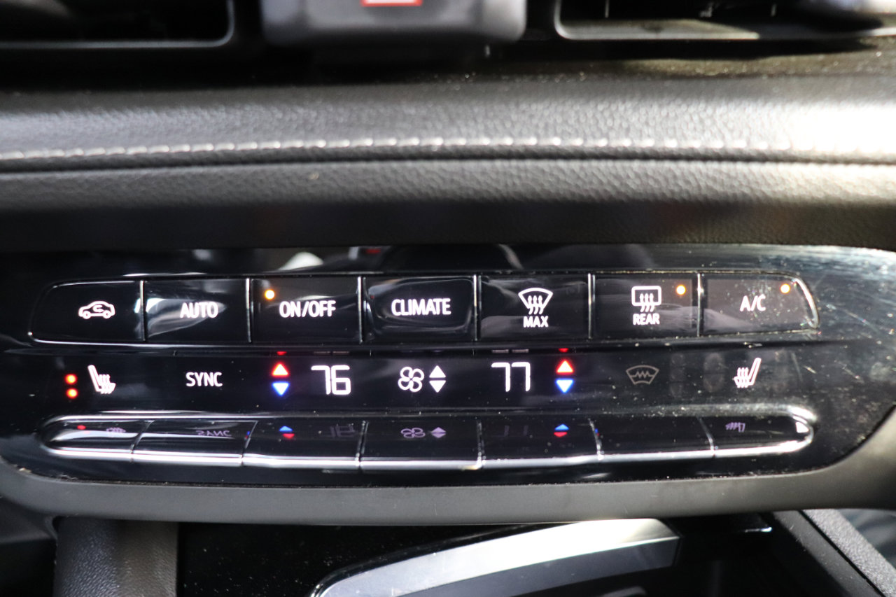 Used 2023 Buick Envision Preferred image 35