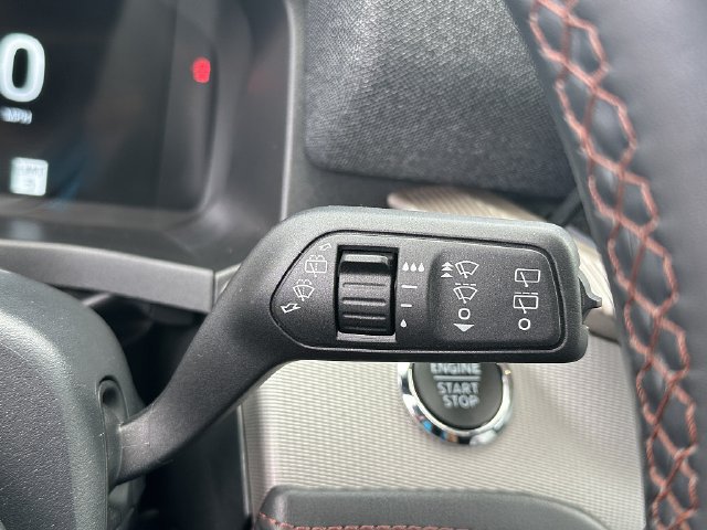 Used 2025 Ford Explorer Active w/ Active Comfort Package AWD/4WD image 28