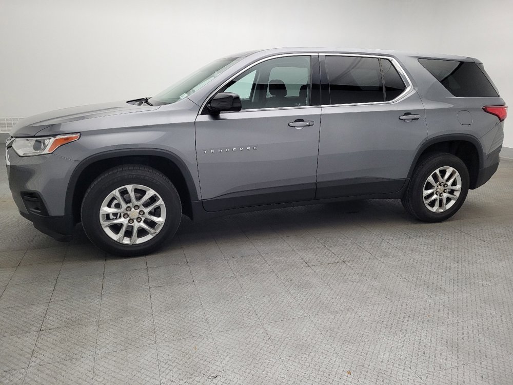 Used 2019 Chevrolet Traverse LS FWD image 2