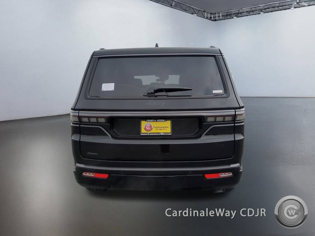 New 2026 Jeep Grand Wagoneer Summit w/ Rear Seat Video Group I AWD/4WD image 4