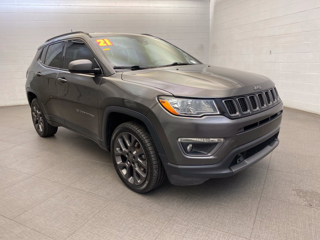 Used 2021 Jeep Compass Latitude w/ Driver Assistance Group AWD/4WD image 4