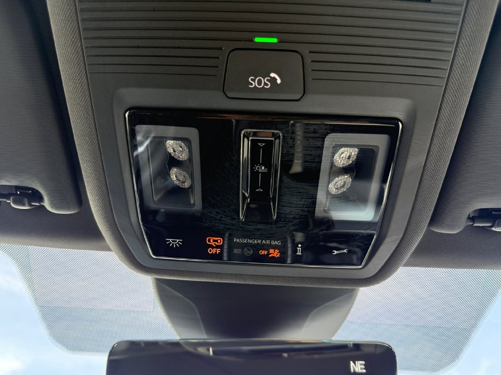 Used 2023 Volkswagen ID.4 Pro S AWD/4WD image 19