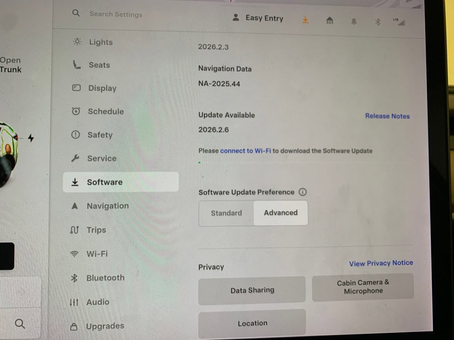 Used 2021 Tesla Model Y Long Range image 32