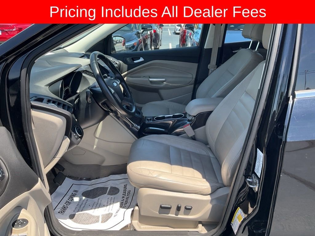 Used 2016 Ford Escape Titanium w/ Equipment Group 301A FWD image 2