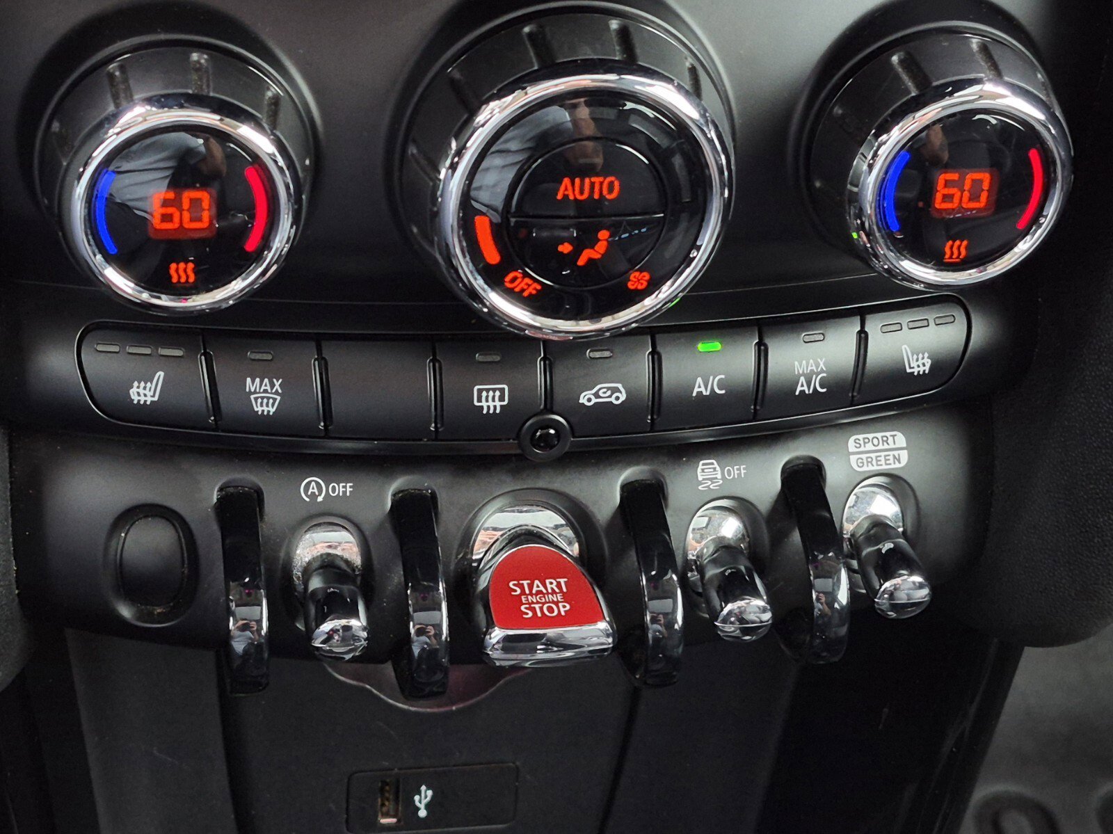 Used 2020 MINI Cooper S w/ Premium Package image 18