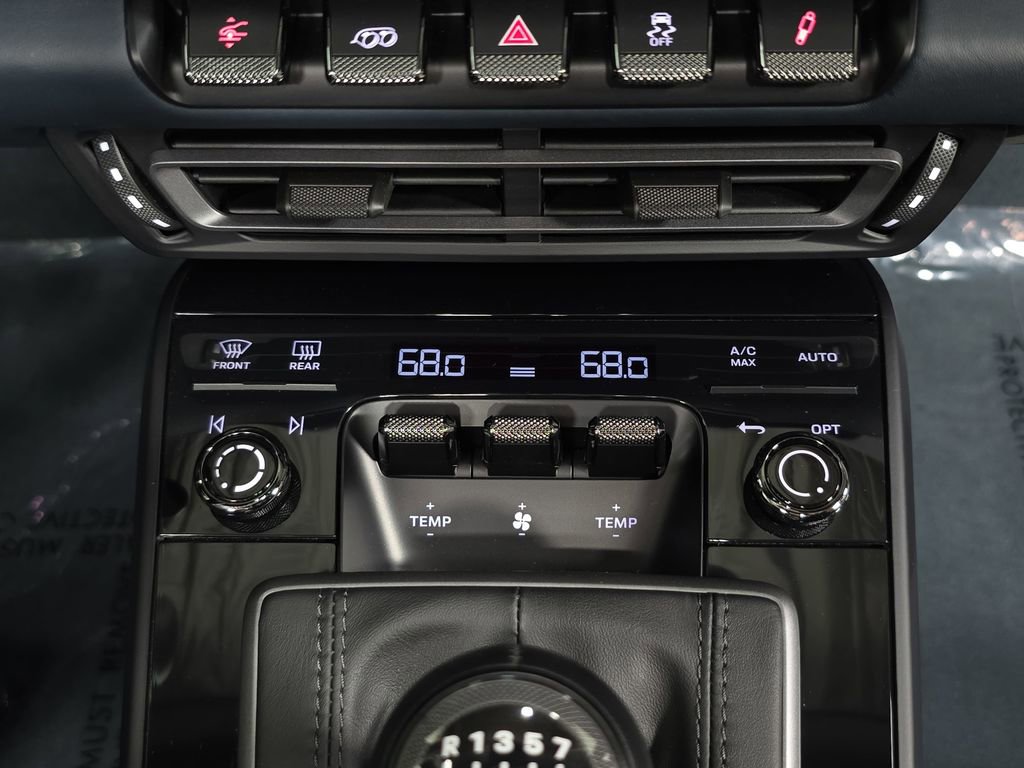 Certified 2024 Porsche 911 Targa 4 GTS AWD/4WD image 19