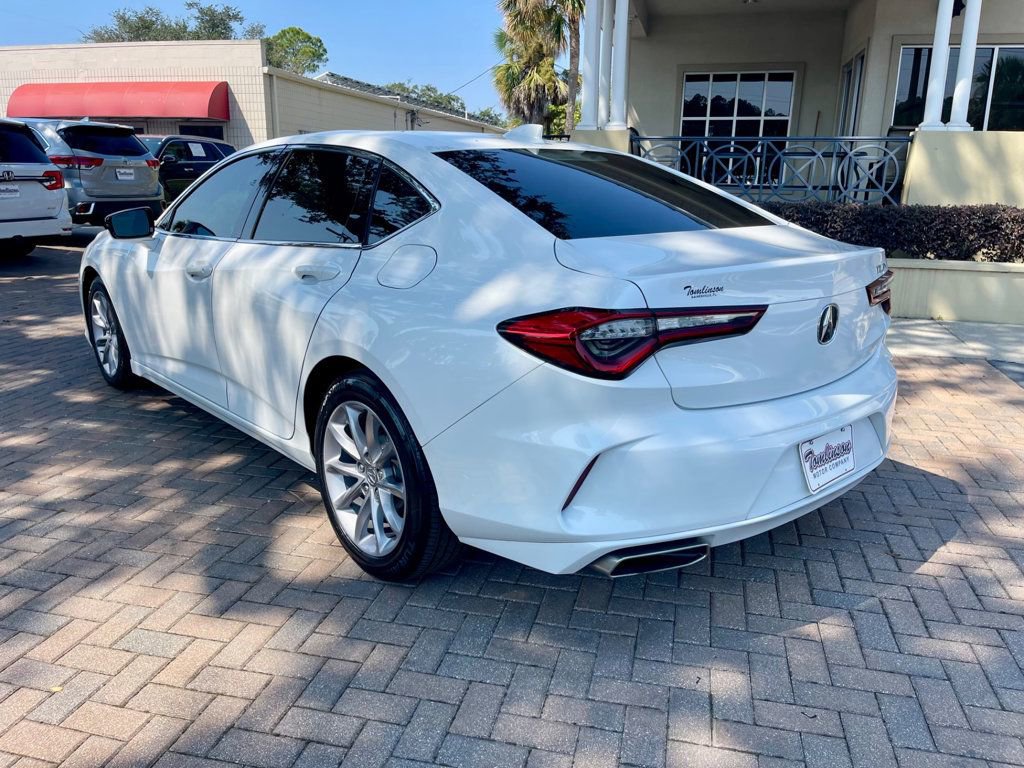 Used 2022 Acura TLX image 3