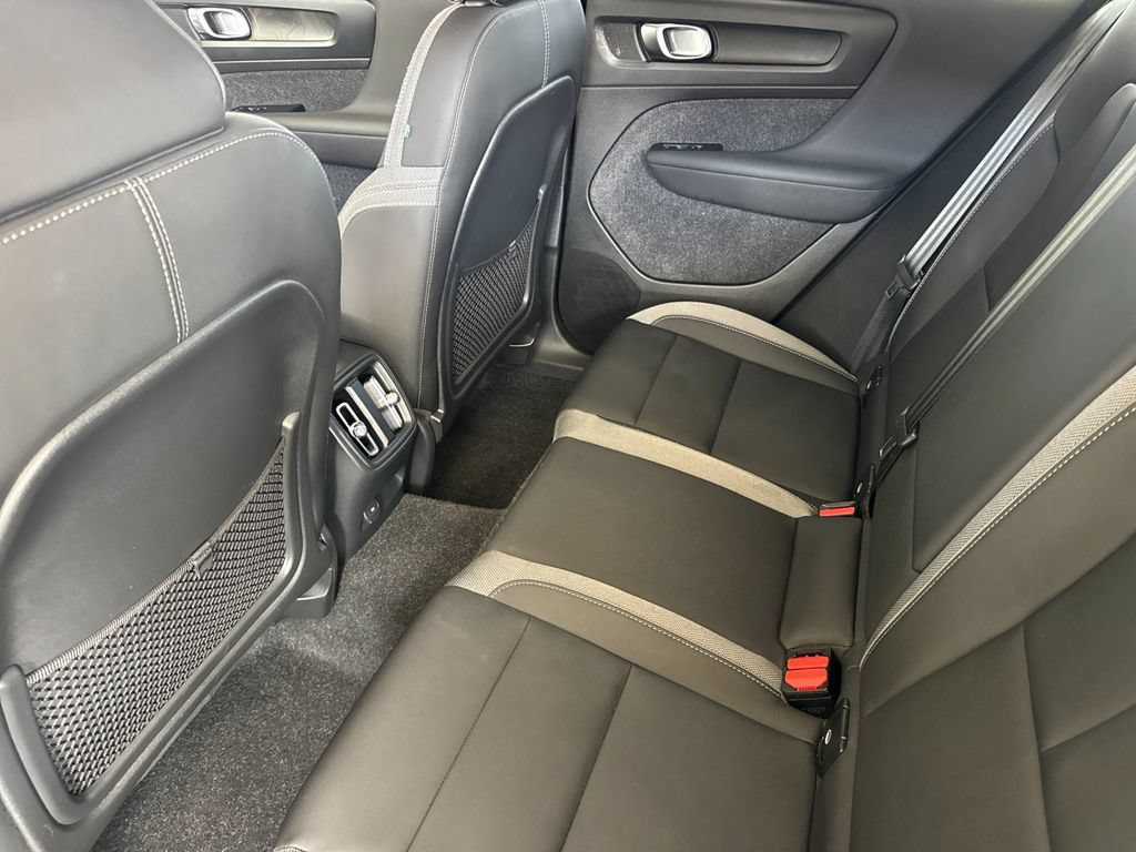 Certified 2023 Volvo C40 Recharge Core AWD/4WD image 11