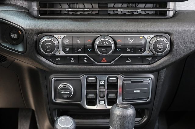 New 2025 Jeep Gladiator Sport image 12