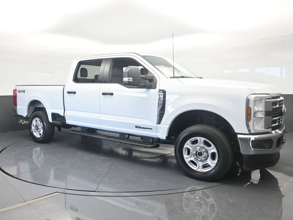 Used 2025 Ford F250 XLT image 8