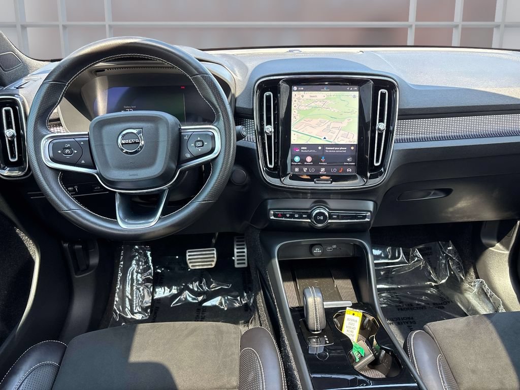 Used 2021 Volvo XC40 P8 Recharge w/ Advanced Package AWD/4WD image 14