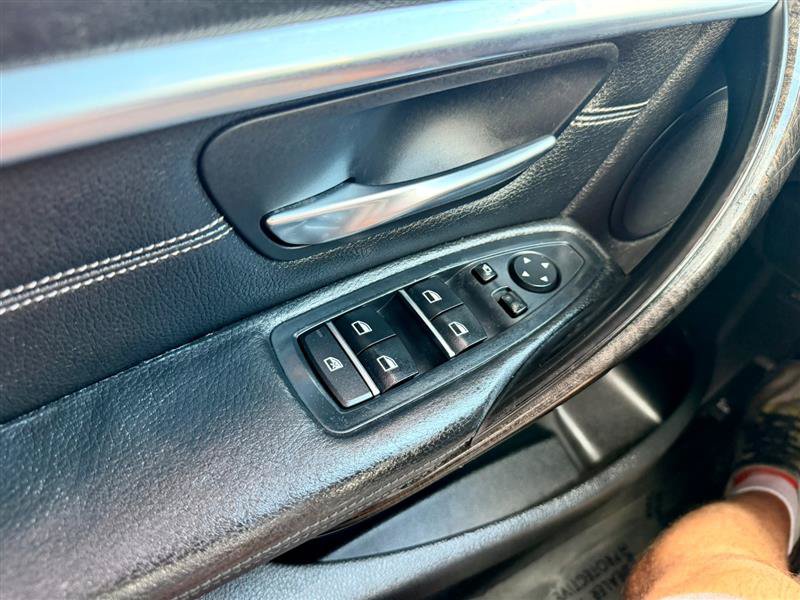 Used 2016 BMW 328i Sedan RWD image 18