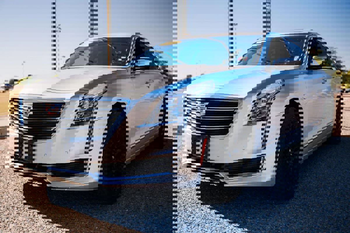 Used 2017 Cadillac CT6 Premium Luxury w/ Comfort Package image 3