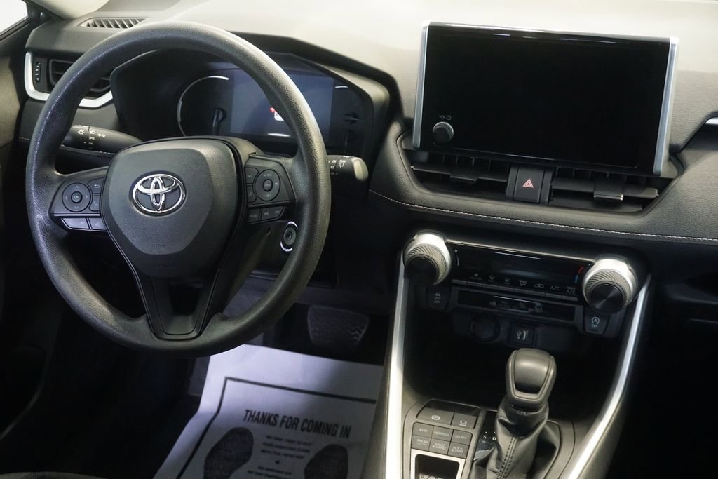 Used 2023 Toyota RAV4 LE AWD/4WD image 26