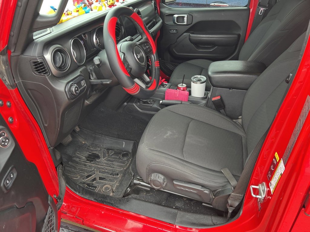 Used 2023 Jeep Gladiator Sport image 10