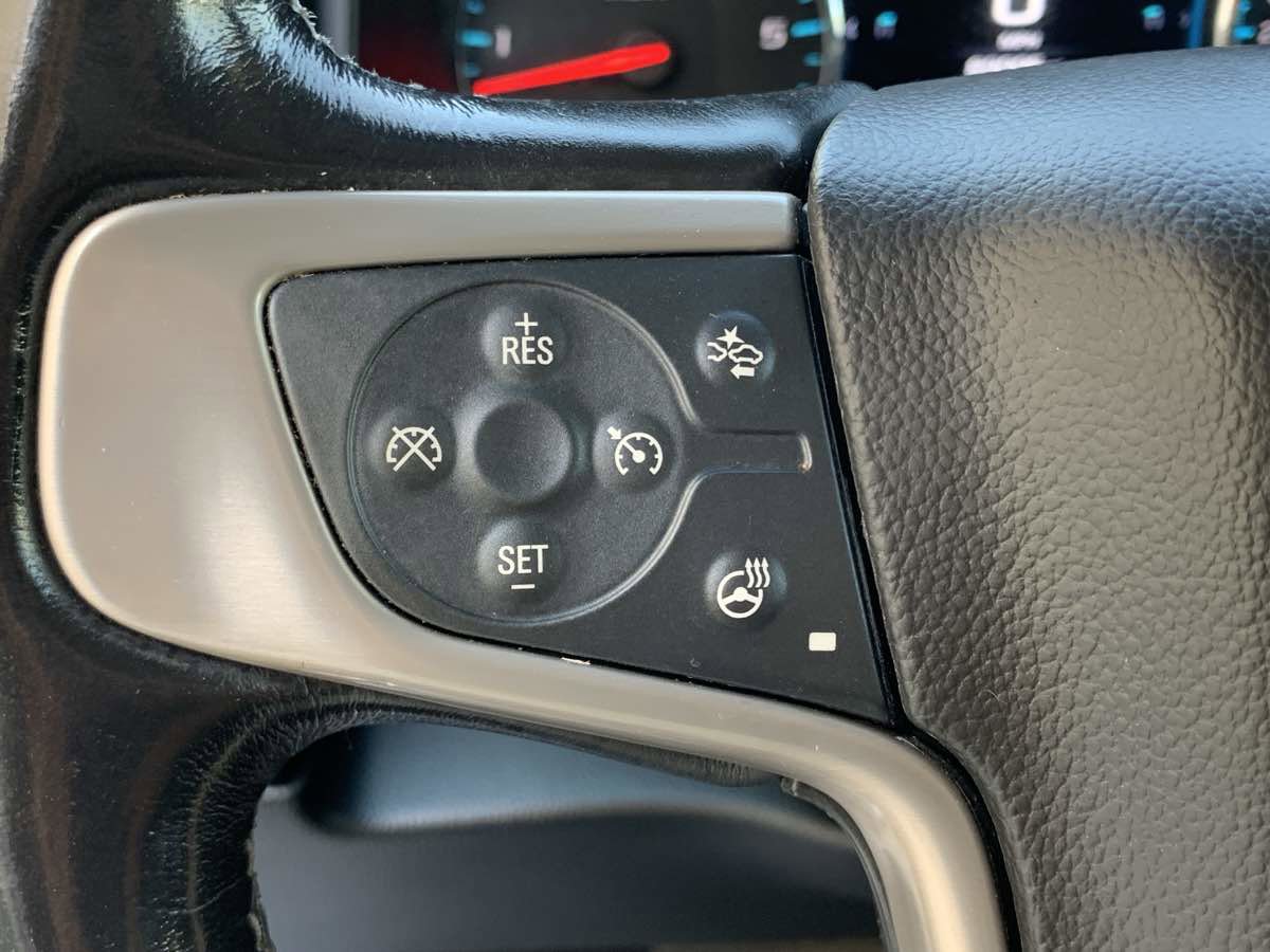 Used 2020 GMC Yukon XL Denali image 16