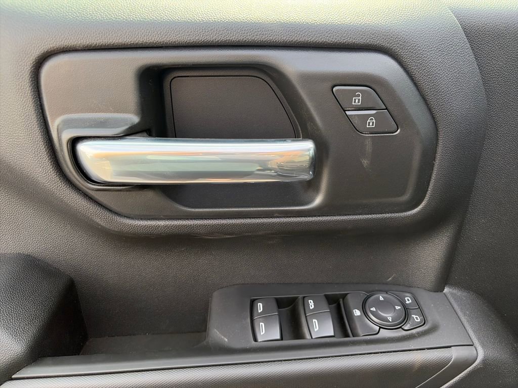 New 2026 Chevrolet Silverado 1500 Custom Trail Boss w/ Dark Appearance Package image 16