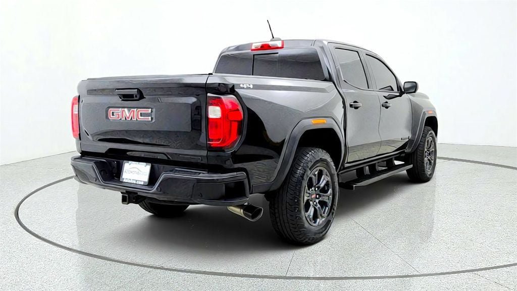 Used 2024 GMC Canyon Elevation w/ Elevation Premium Package AWD/4WD image 5