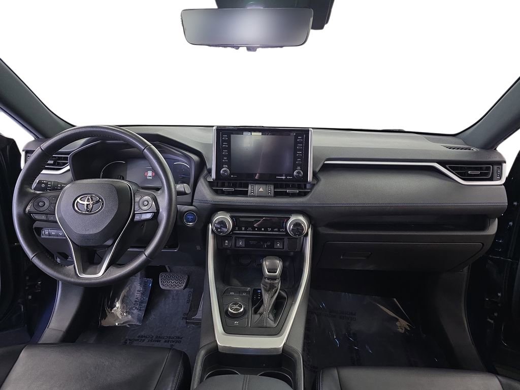 Used 2020 Toyota RAV4 XSE w/ XSE Grade Weather Package AWD/4WD image 9