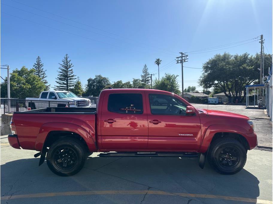Used 2014 Toyota Tacoma PreRunner w/ Convenience Package RWD image 4
