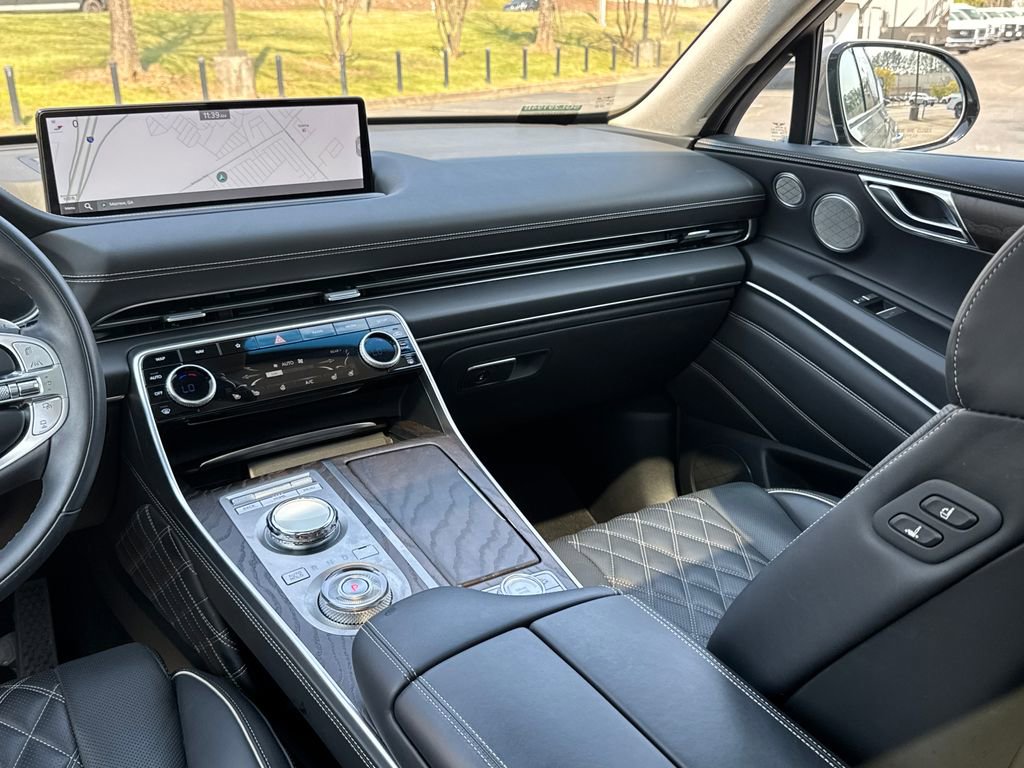 Used 2024 Genesis GV80 3.5T w/ Prestige Package image 31
