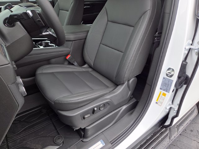 New 2026 Chevrolet Tahoe LT w/ Comfort Package AWD/4WD image 24
