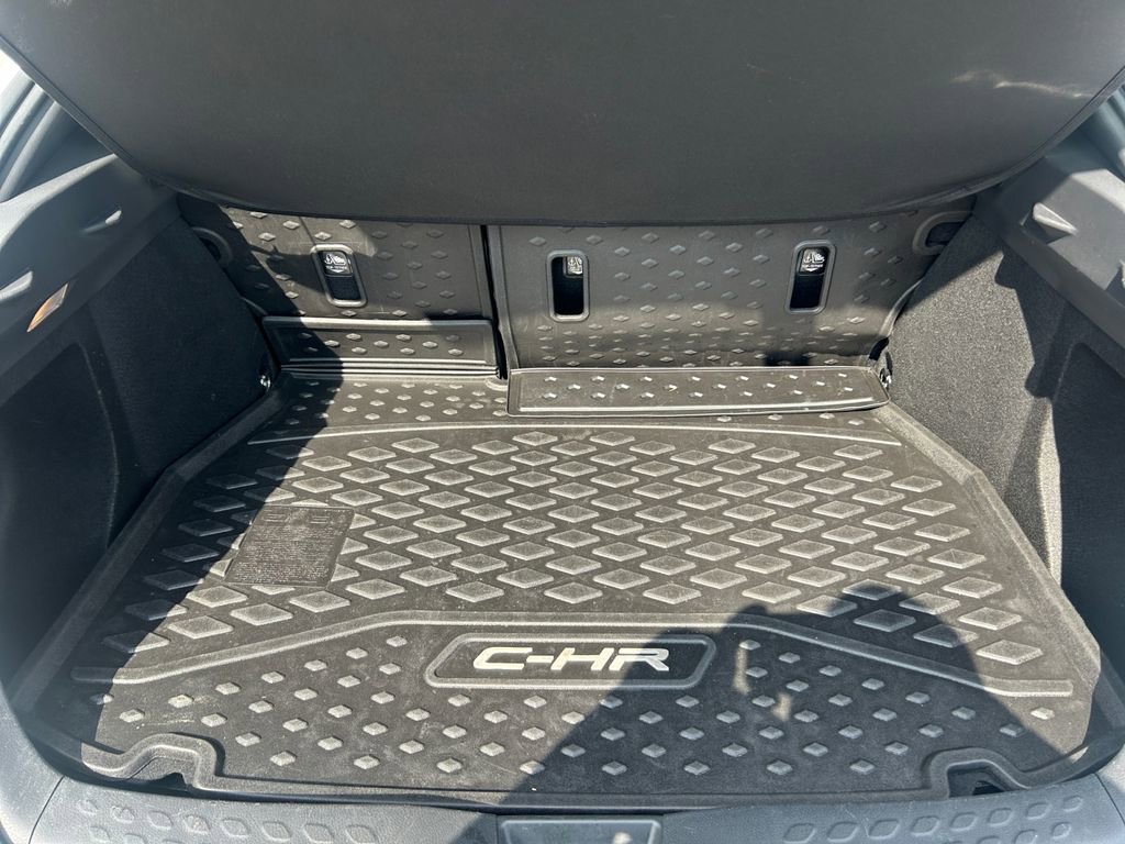 Used 2022 Toyota C-HR Nightshade image 16