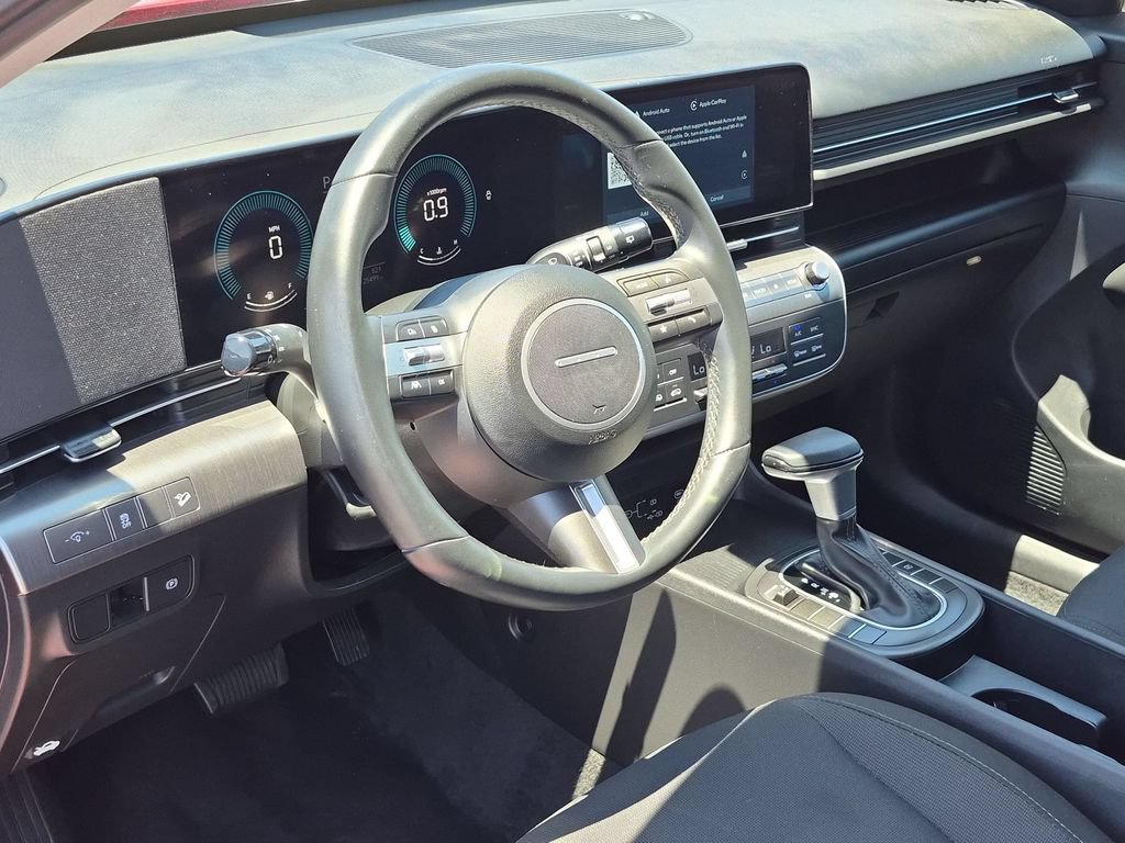 Used 2025 Hyundai Kona SEL FWD image 15