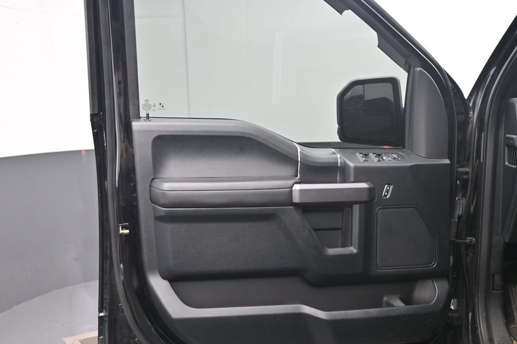 Used 2020 Ford F150 XLT w/ Equipment Group 302A Luxury AWD/4WD image 17