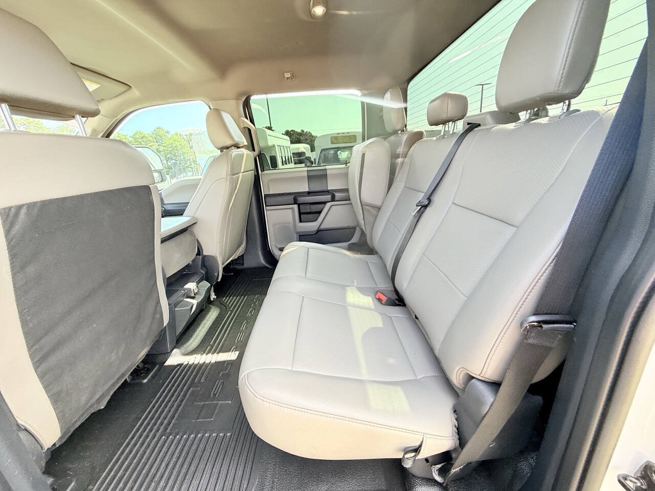 Used 2022 Ford F250 XL w/ Power Equipment Group AWD/4WD image 7