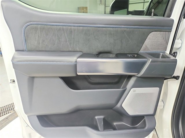 Used 2025 Ford F250 Platinum image 38