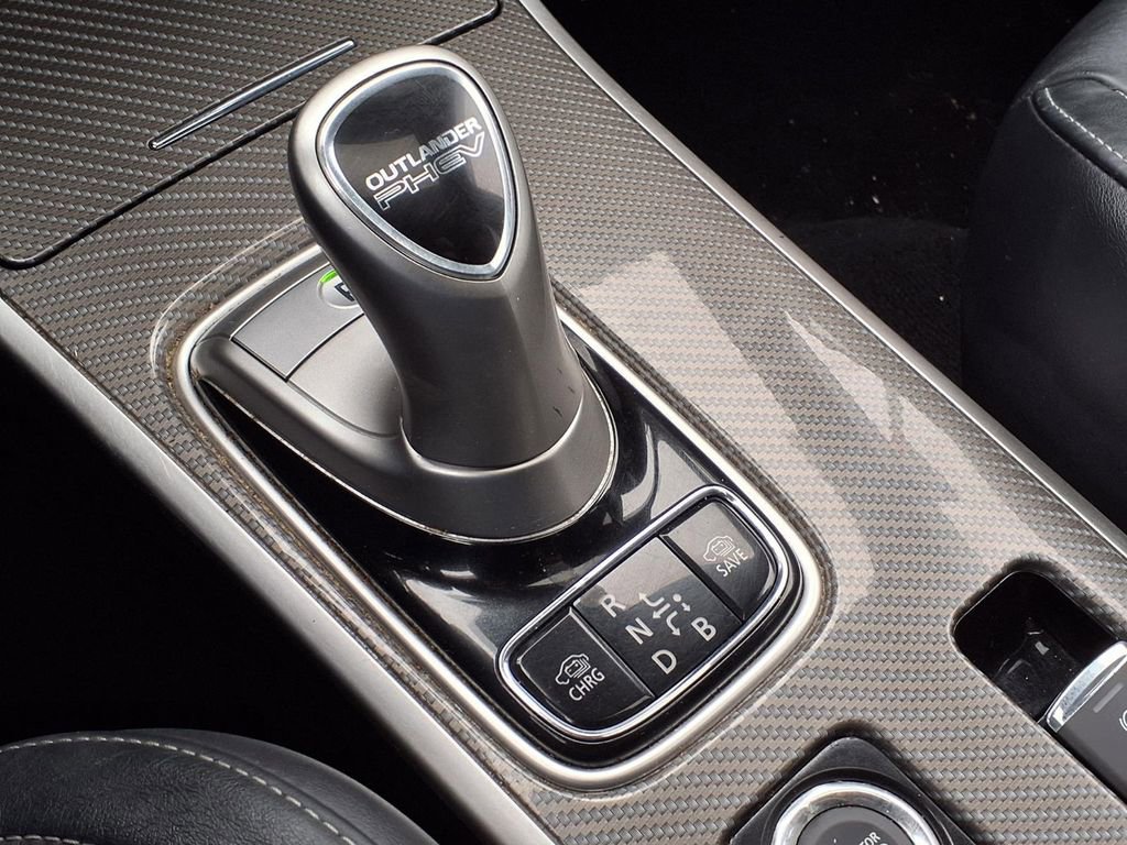 Used 2019 Mitsubishi Outlander GT image 18