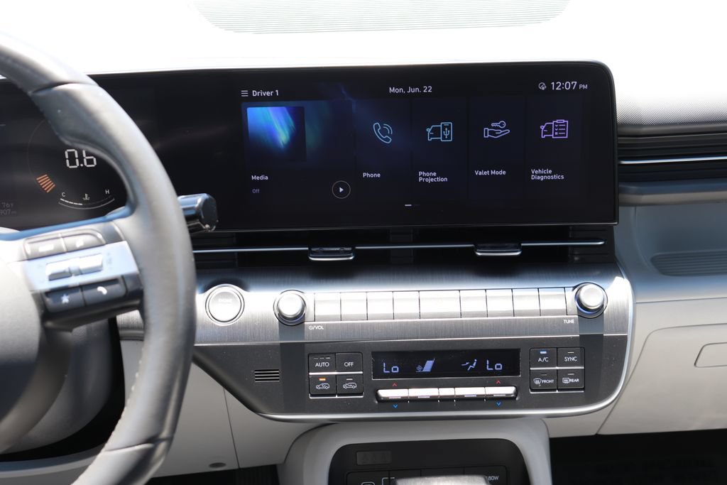 Used 2024 Hyundai Kona SEL FWD image 14