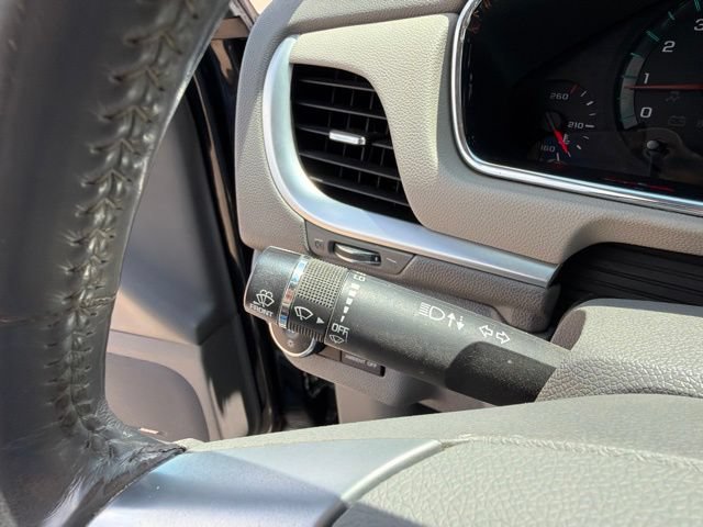Used 2016 Chevrolet Traverse LTZ AWD/4WD image 23