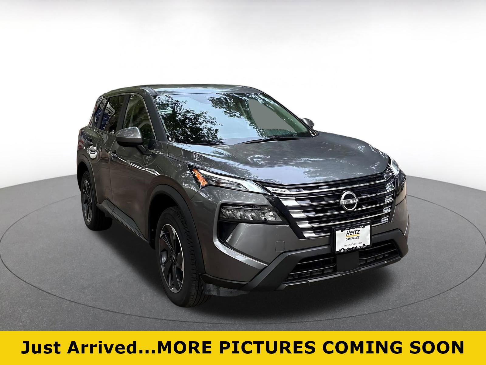 Used 2025 Nissan Rogue SV