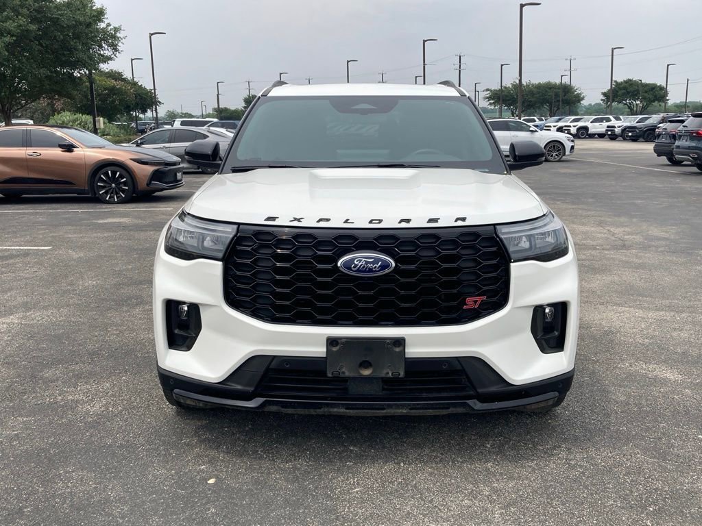 Used 2025 Ford Explorer ST w/ Sun And Sound Package AWD/4WD image 2