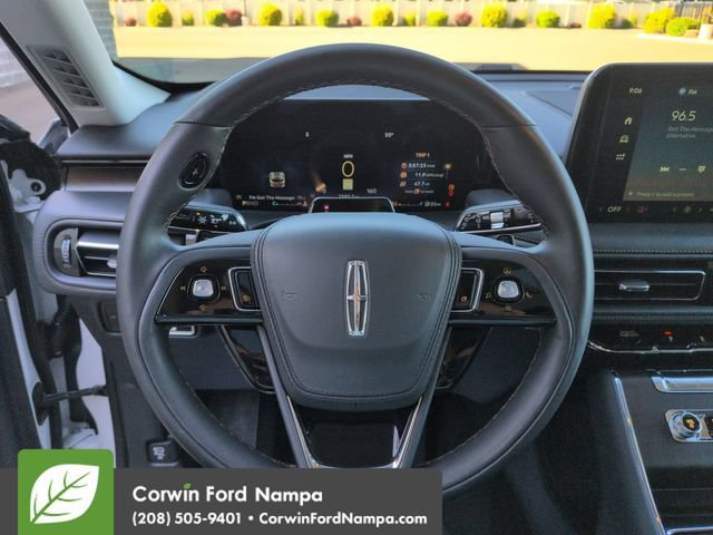 Used 2025 Lincoln Aviator Reserve w/ Equipment Group 201A AWD/4WD image 14
