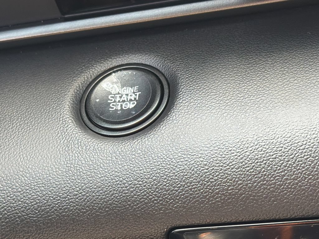 Certified 2026 Hyundai Elantra Sport FWD image 31
