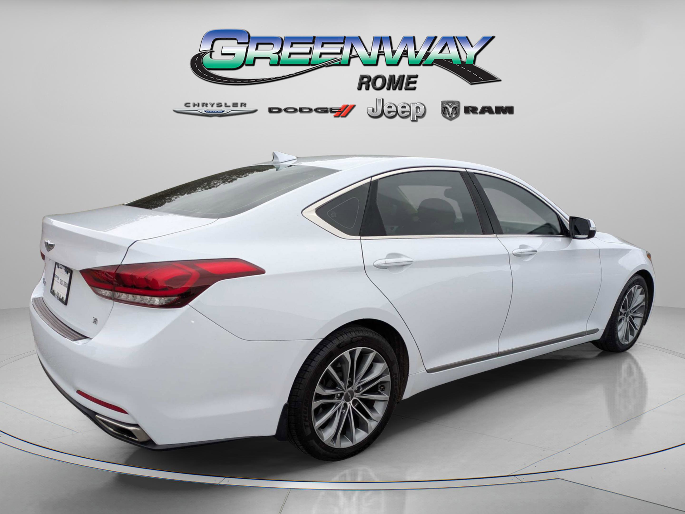 Used 2015 Hyundai Genesis 3.8 RWD image 7