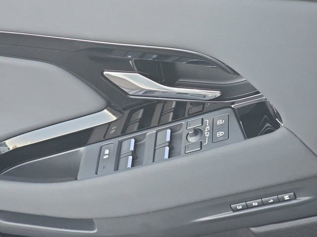 Used 2025 Land Rover Range Rover Evoque S image 30