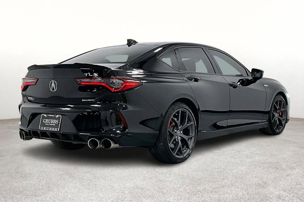 Used 2023 Acura TLX Type S image 2