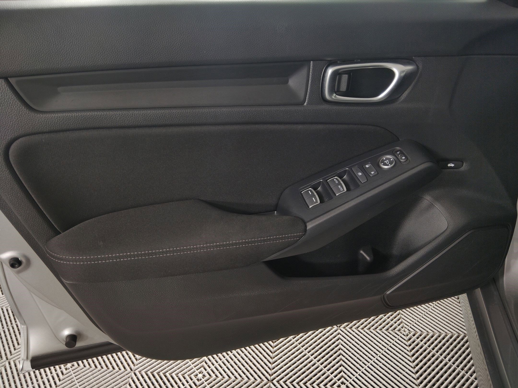 Certified 2025 Honda Civic Sport image 12