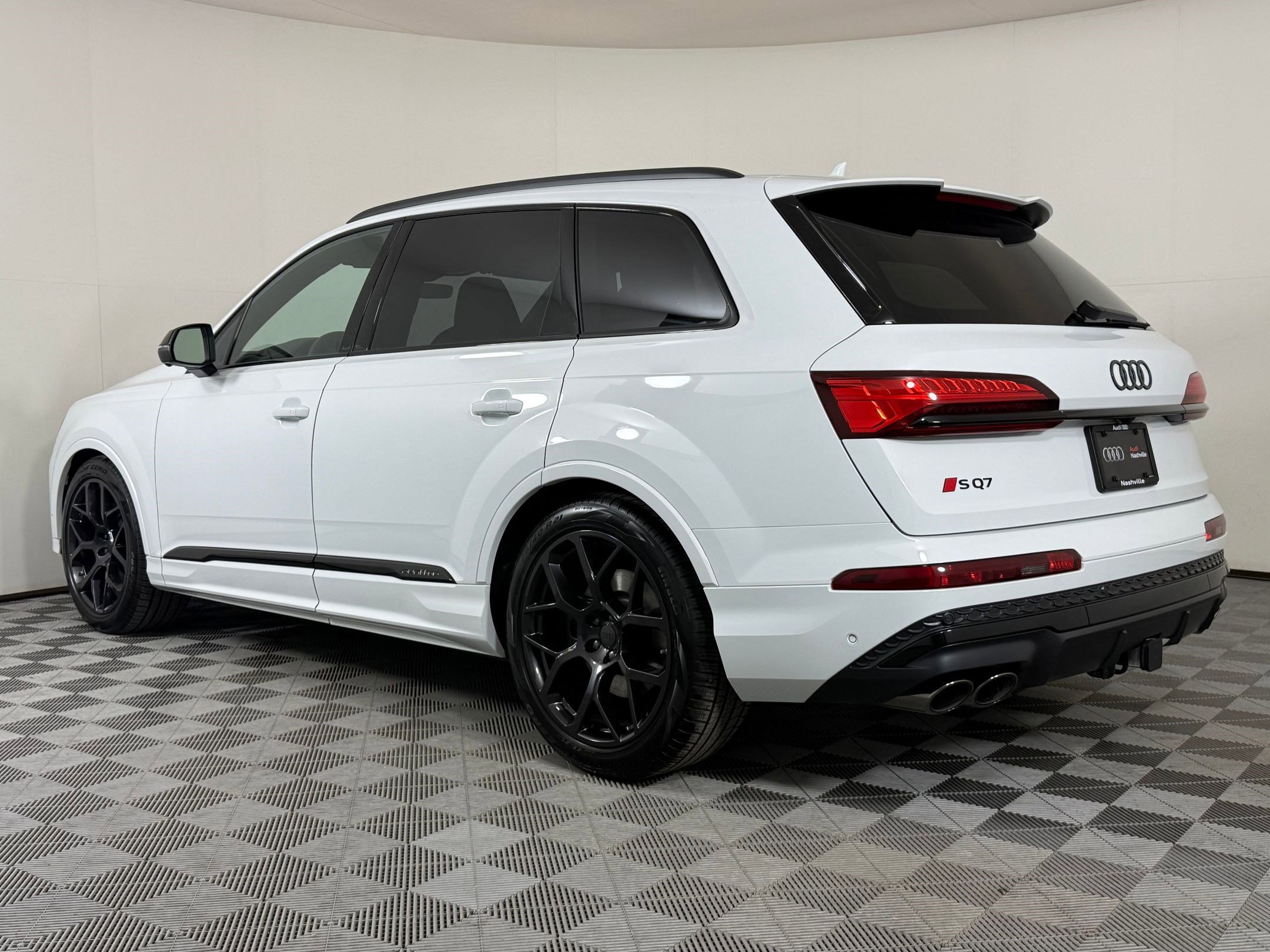 New 2026 Audi SQ7 Premium Plus image 3