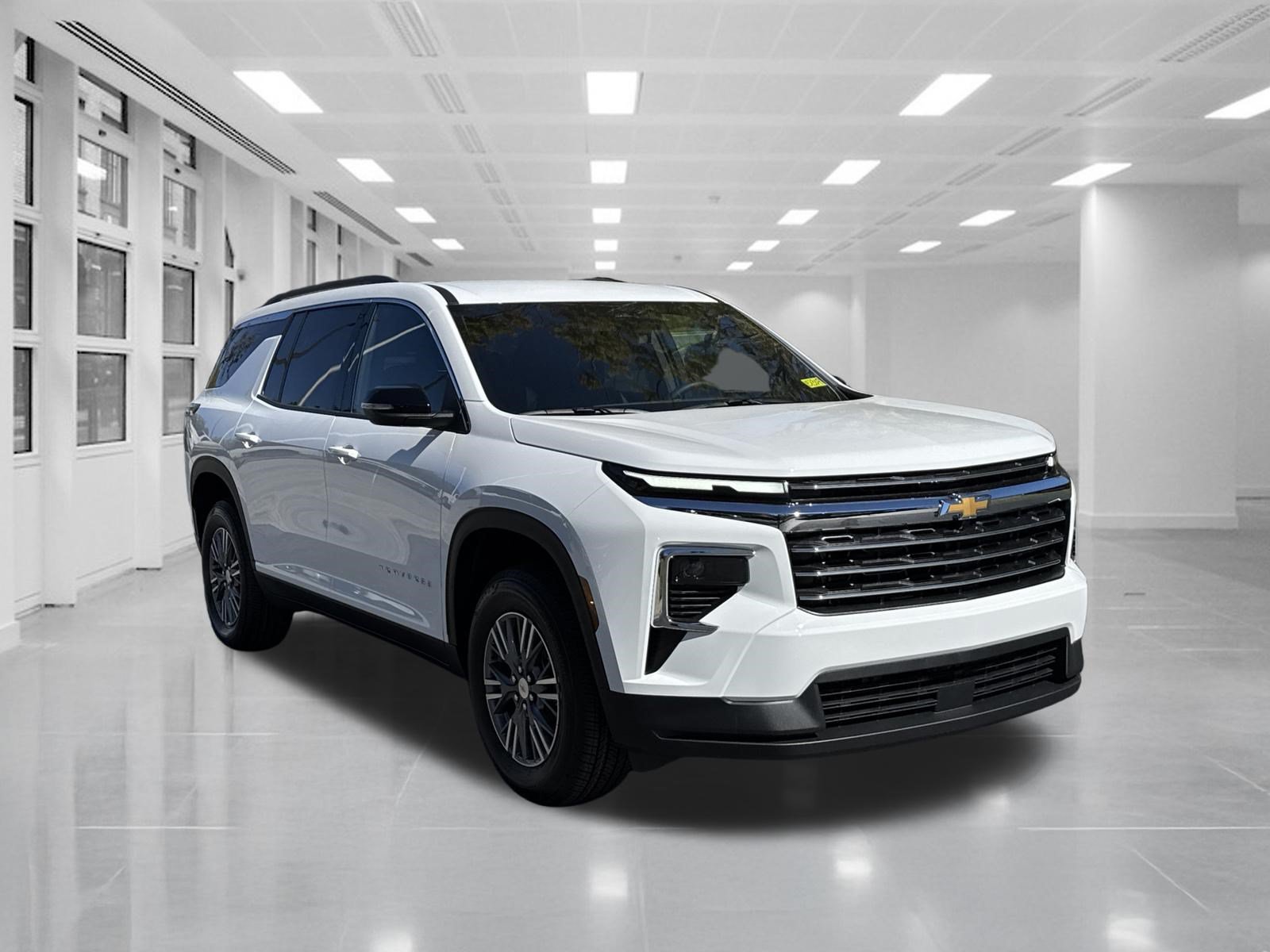 New 2027 Chevrolet Traverse LT w/ LPO, Floor Liner Package FWD image 3
