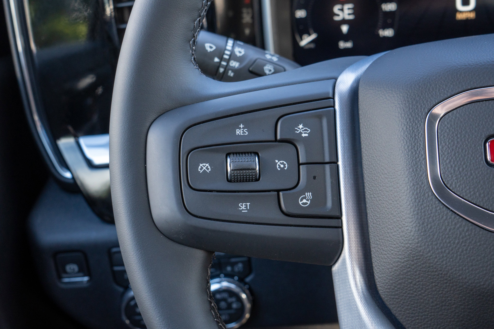 New 2026 GMC Sierra 1500 Elevation w/ Elevation Select Package AWD/4WD image 23